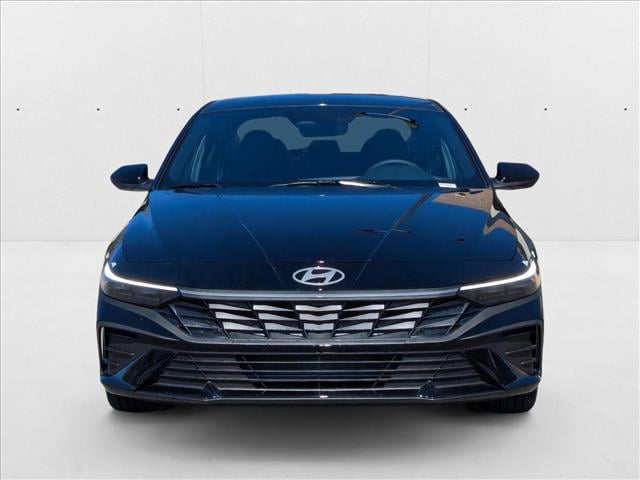 2025 Hyundai Elantra SEL - Photo 5