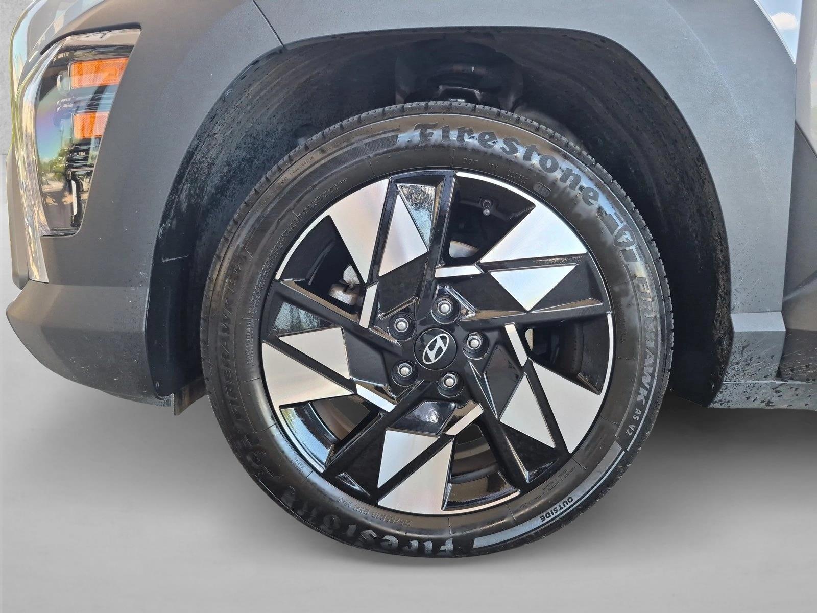 2025 Hyundai Kona SEL - Photo 23