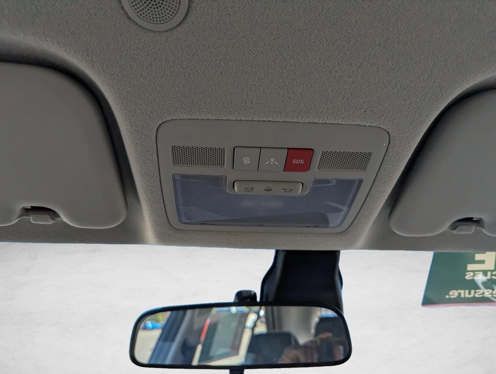 2025 Hyundai Venue Limited - Photo 21