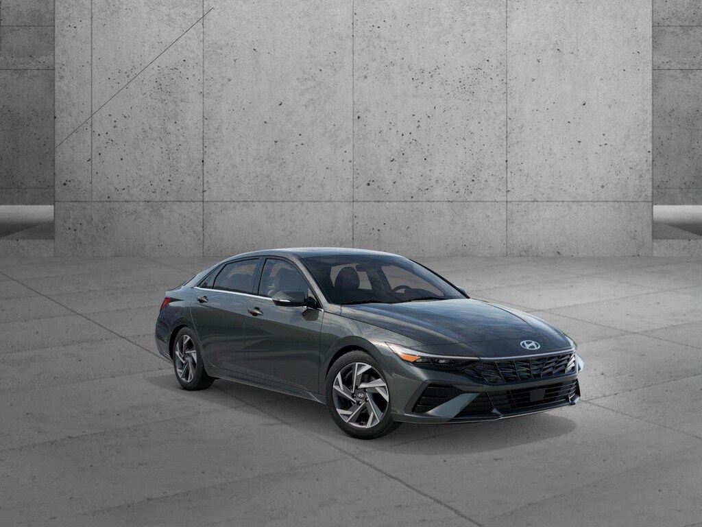 New 2026 Hyundai Elantra Limited 4dr Car