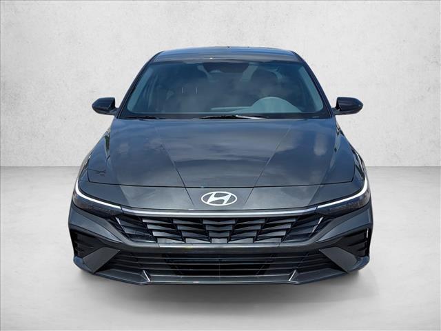 New 2026 Hyundai Elantra SEL Sport 4dr Car