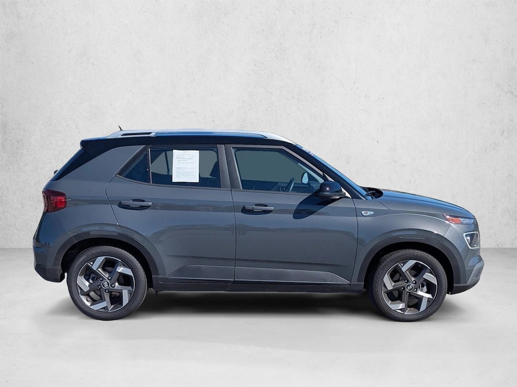 Used 2025 Hyundai Venue Limited Sport Utility