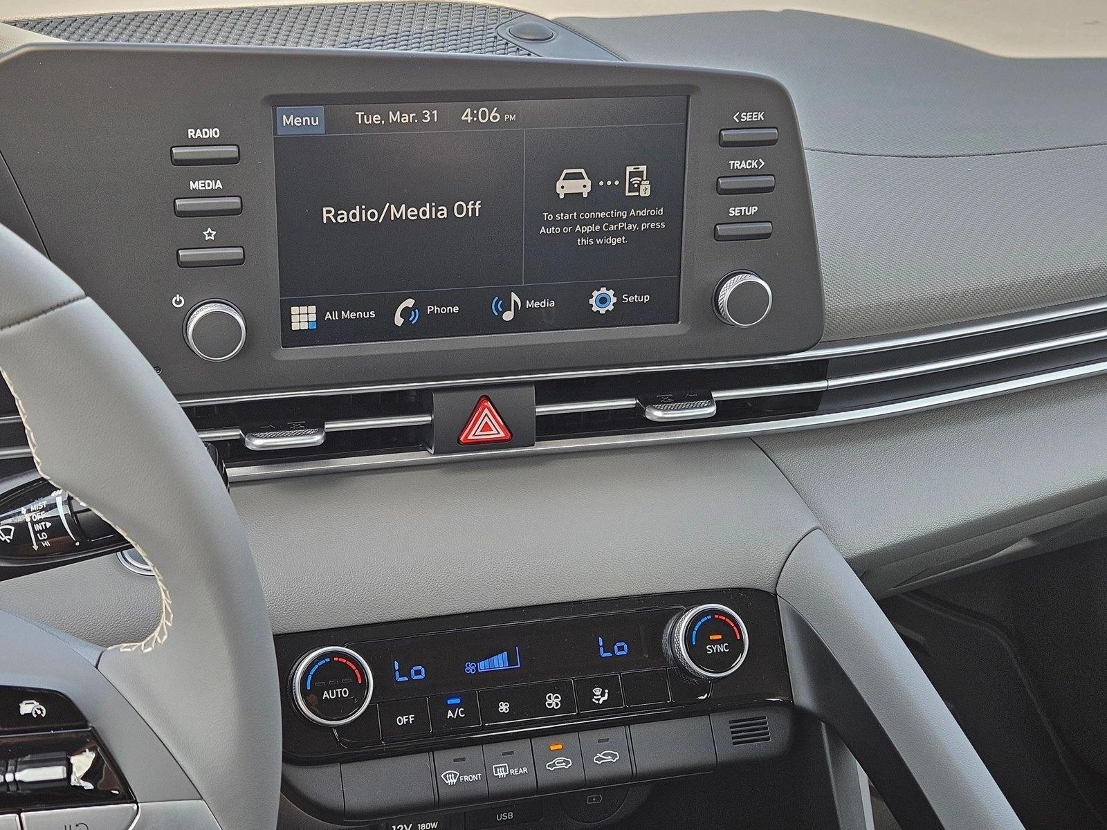 2026 Hyundai Elantra SEL Sport - Photo 12