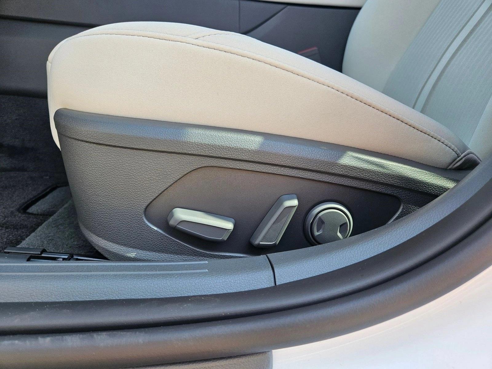 2026 Hyundai Sonata SEL - Photo 4
