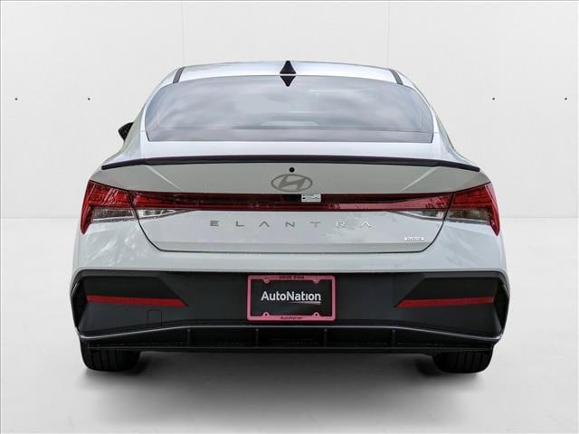 2025 Hyundai Elantra Blue - Photo 8