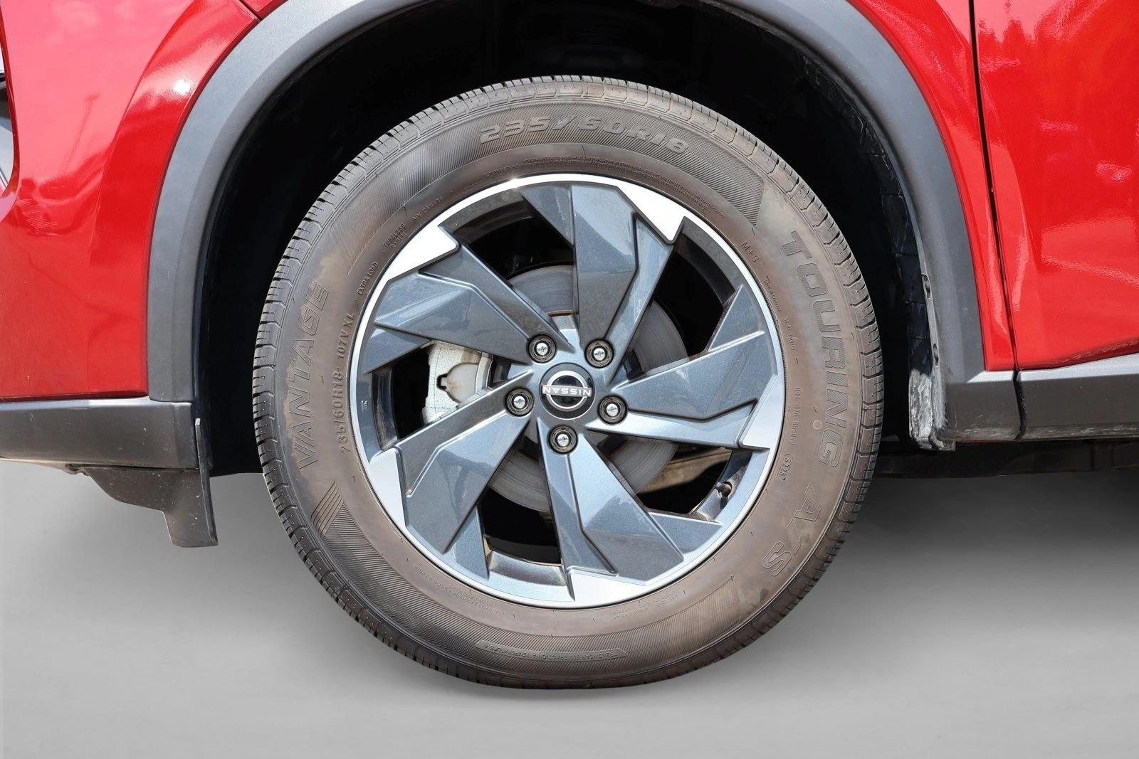 2025 Nissan Rogue SV - Photo 9