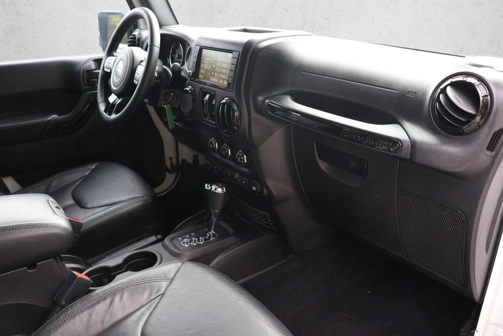 2015 Jeep Wrangler Unlimited Altitude - Photo 23