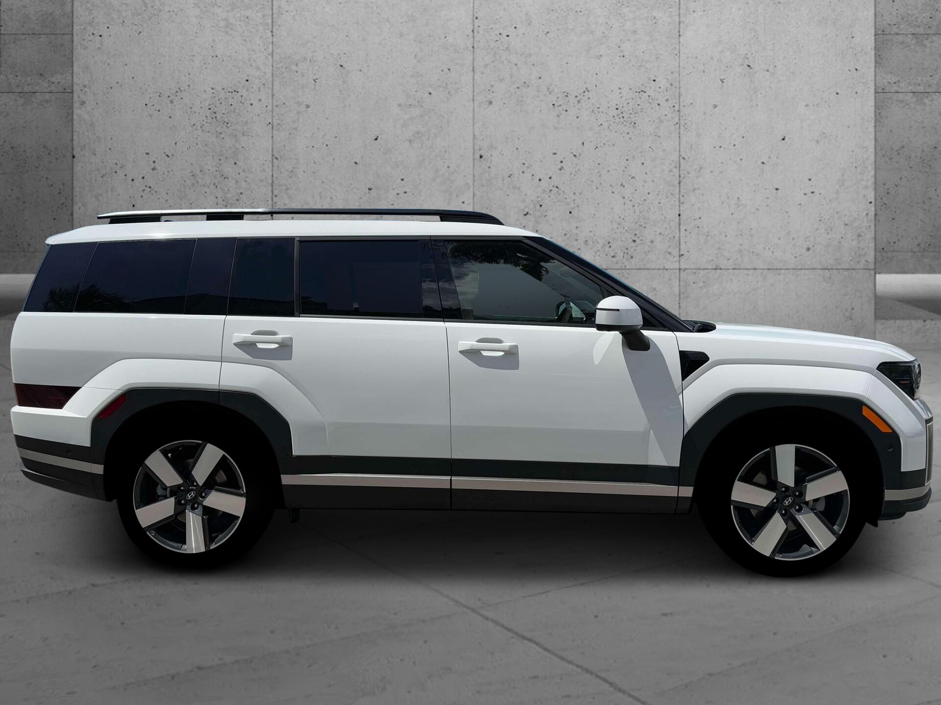 2026 Hyundai Santa Fe Limited - Photo 9
