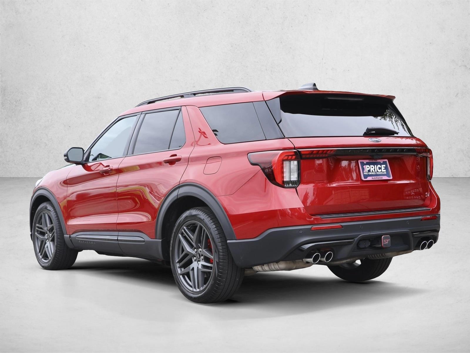 2025 Ford Explorer ST - Photo 7