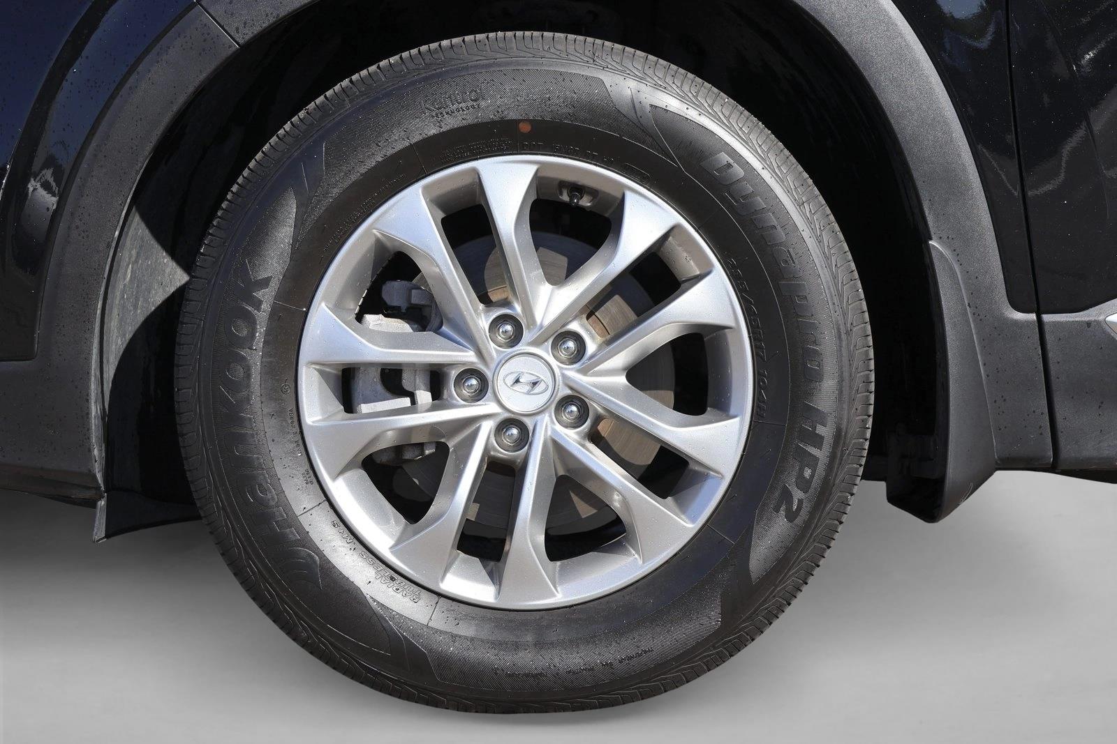 2020 Hyundai Santa Fe SEL - Photo 9