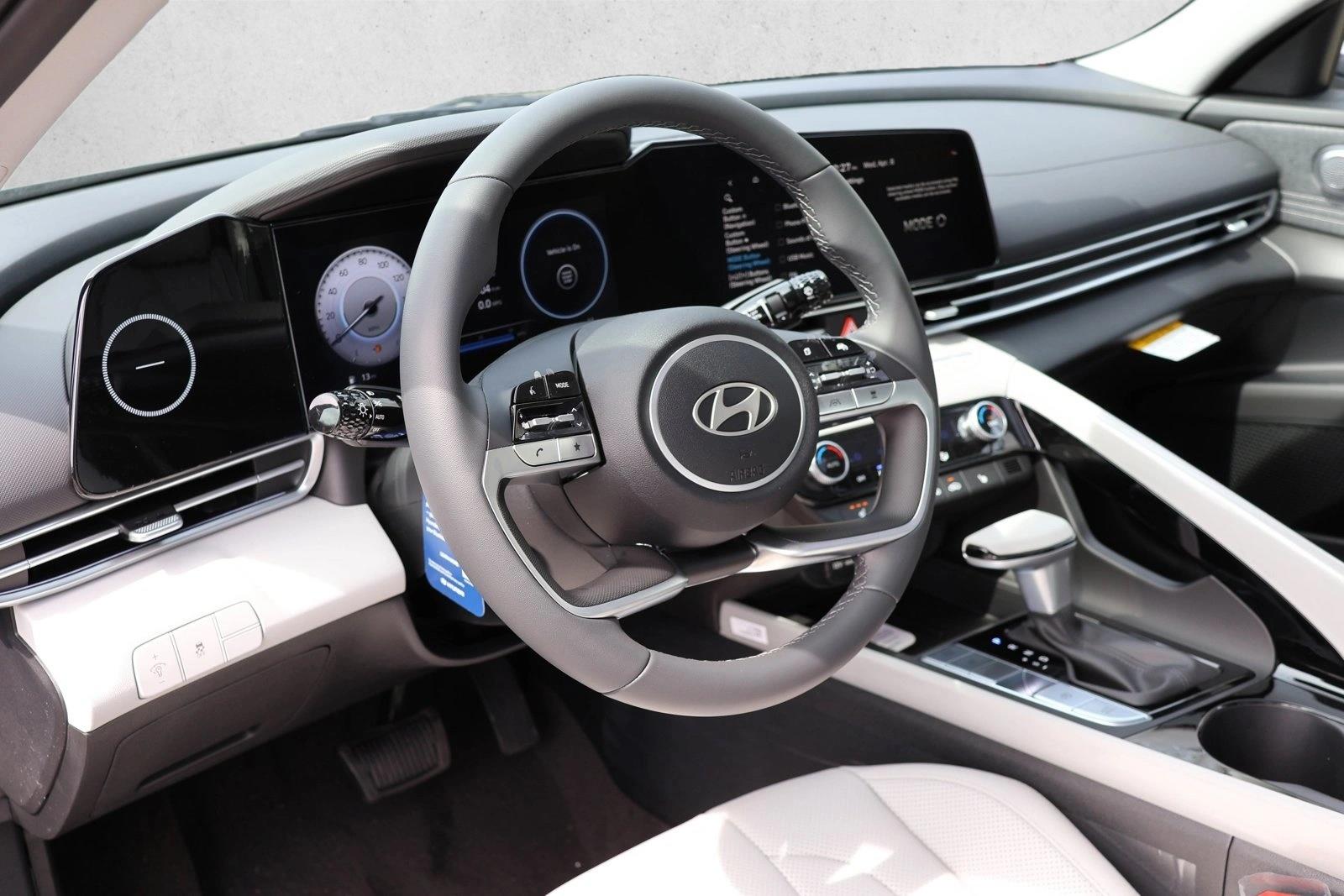 2026 Hyundai Elantra Limited - Photo 10