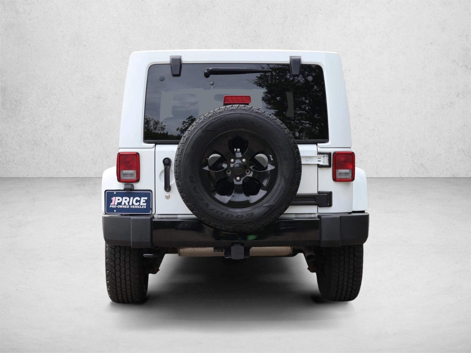 2015 Jeep Wrangler Unlimited Altitude - Photo 6