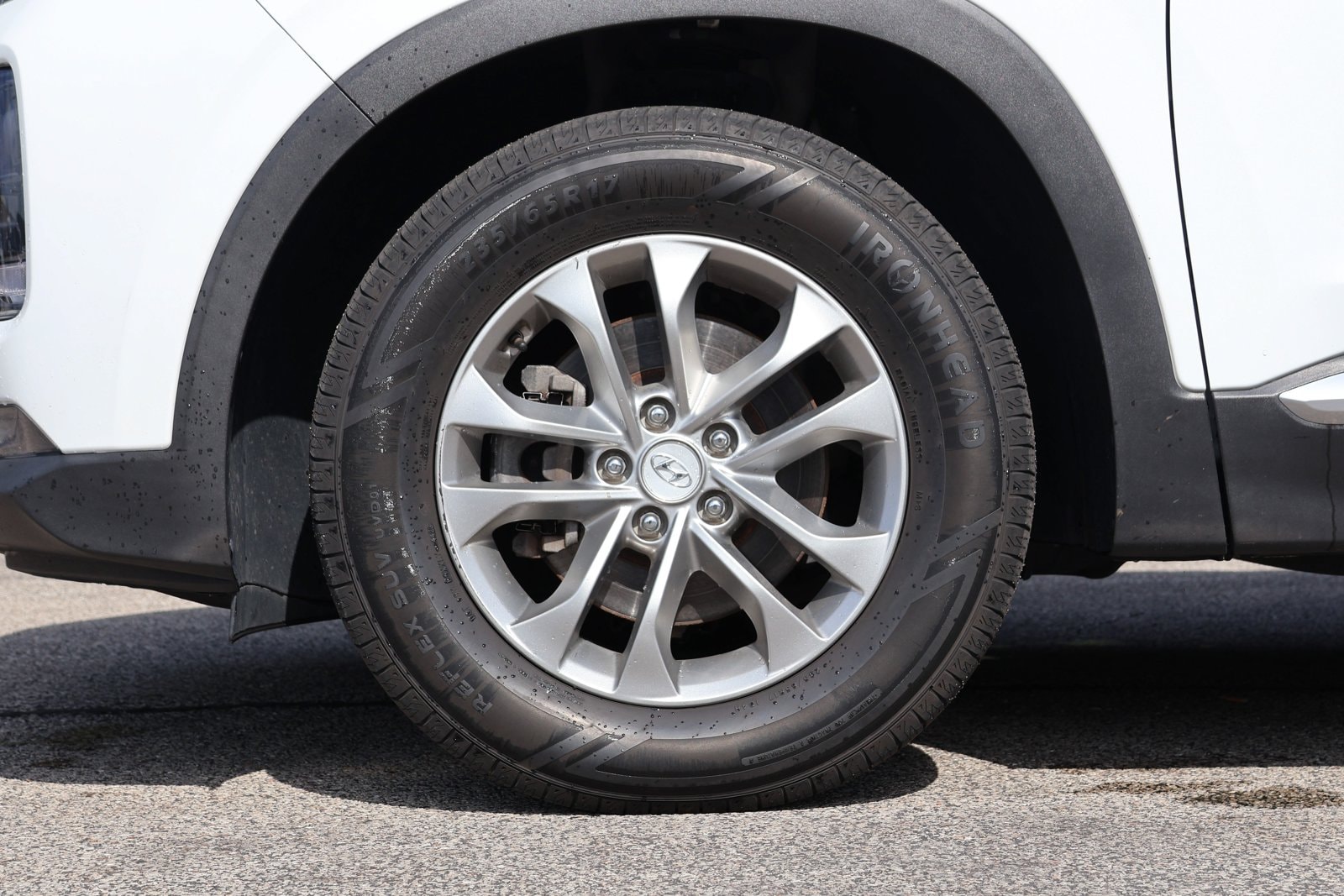 2020 Hyundai Santa Fe SEL - Photo 8