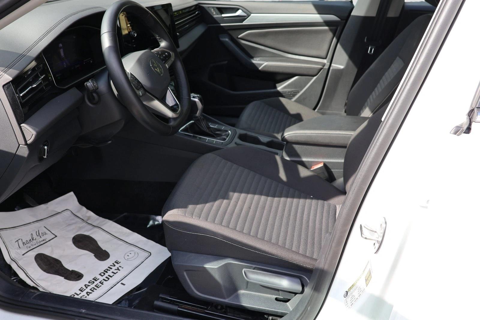 2025 Volkswagen Jetta S - Photo 11
