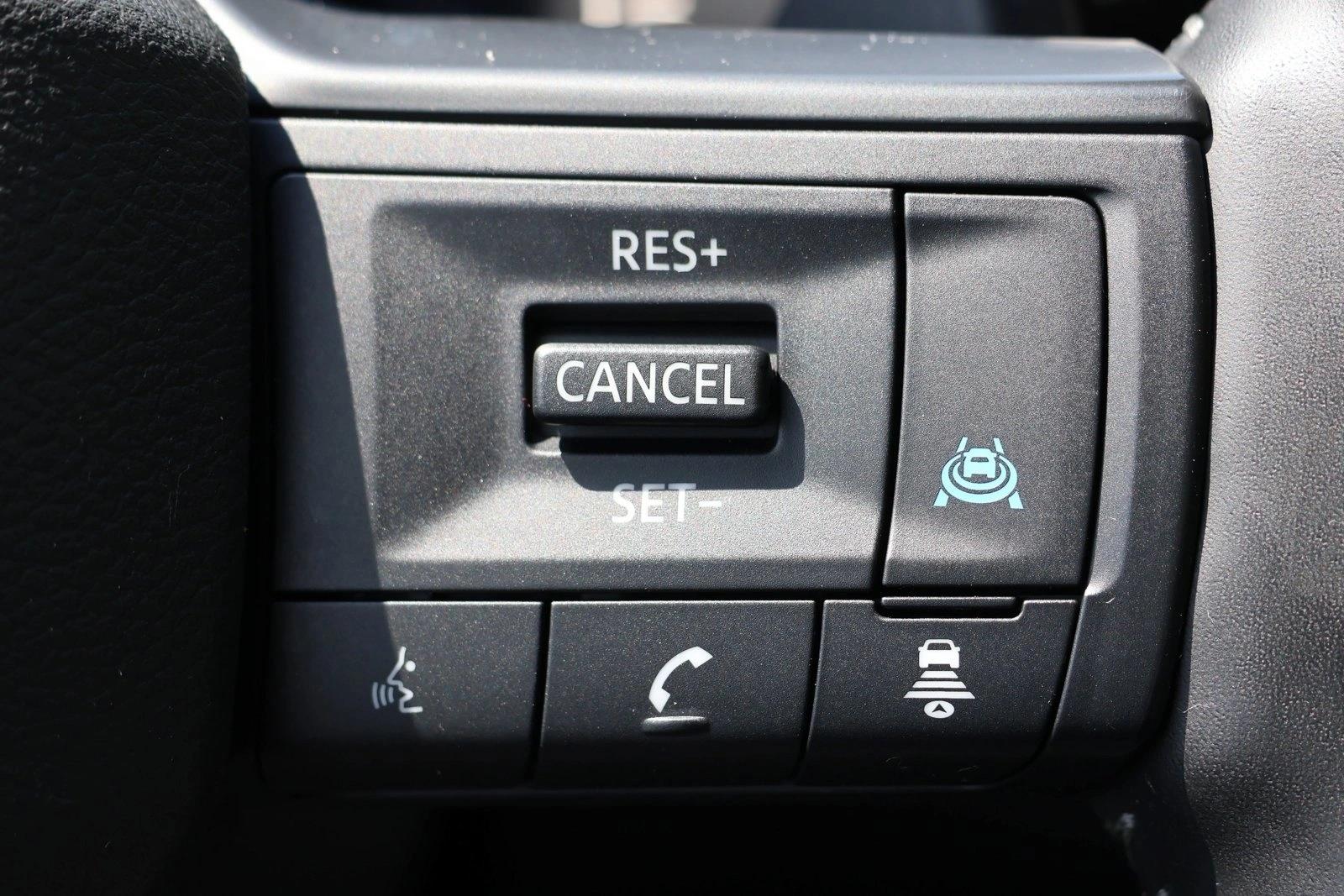 2025 Nissan Rogue SV - Photo 16