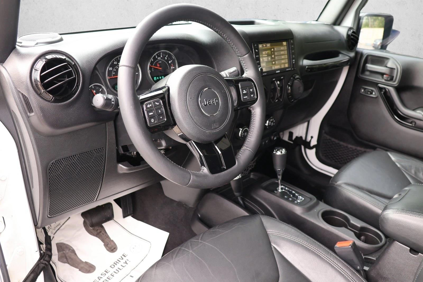 2015 Jeep Wrangler Unlimited Altitude - Photo 10