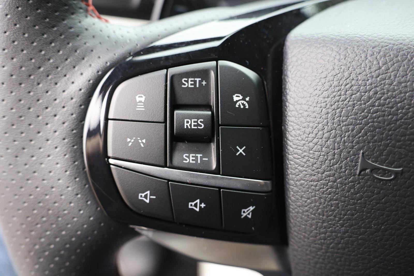 2025 Ford Explorer ST - Photo 14