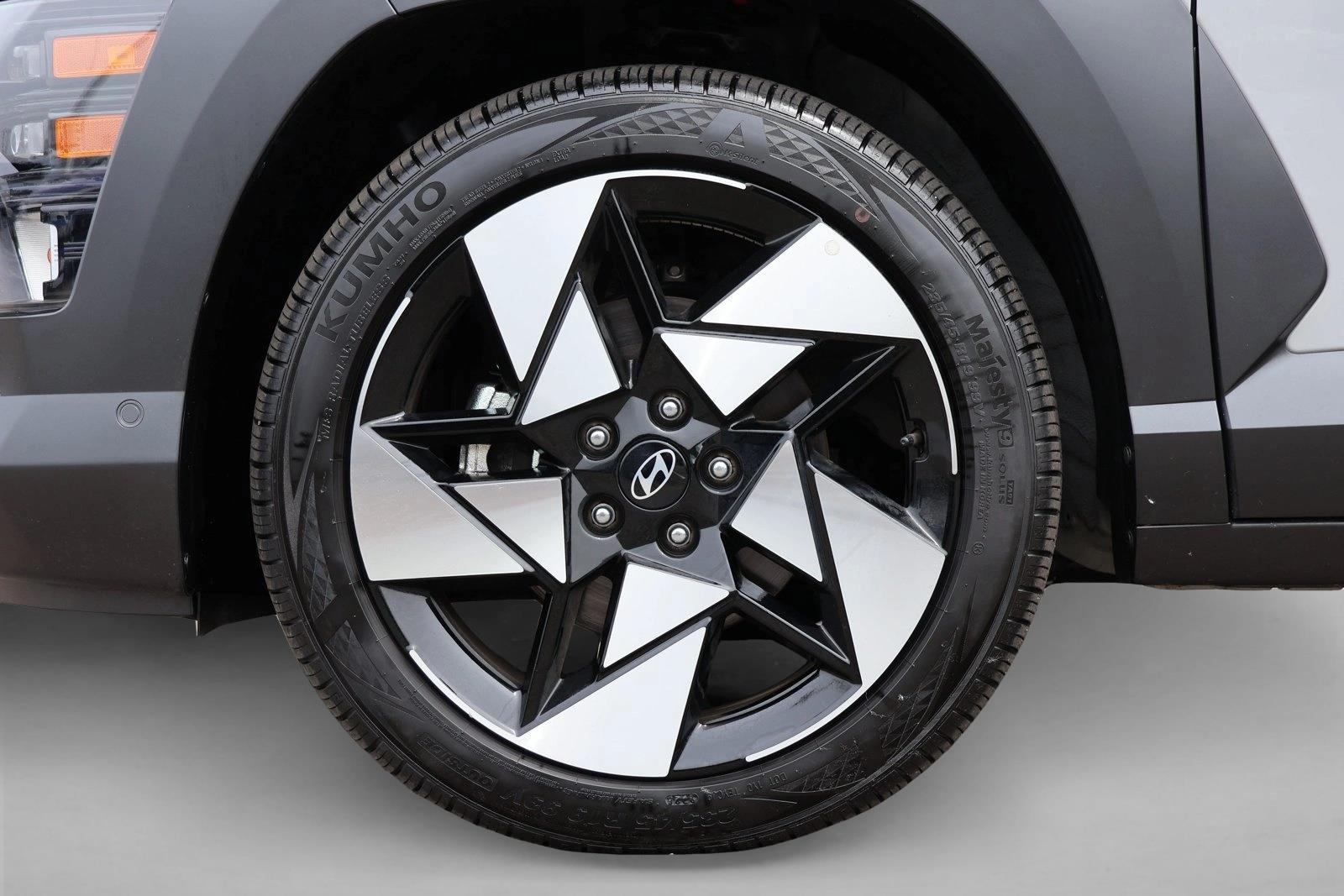 2026 Hyundai Kona Limited - Photo 9