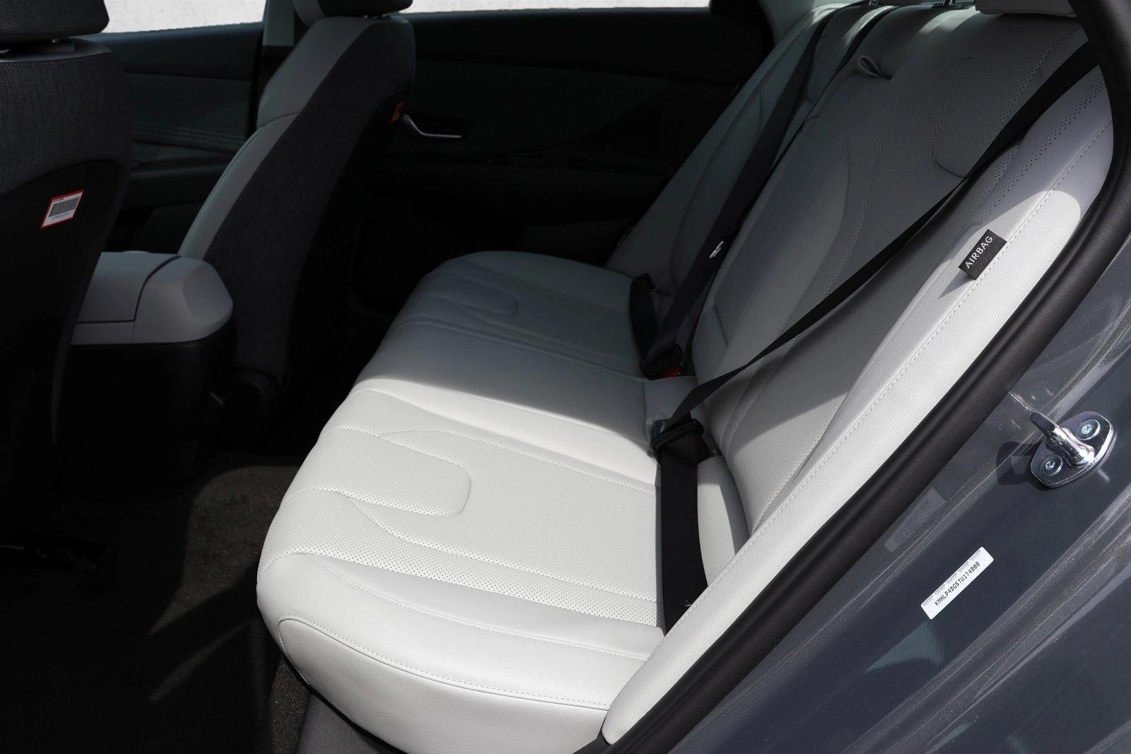 2026 Hyundai Elantra Limited - Photo 24