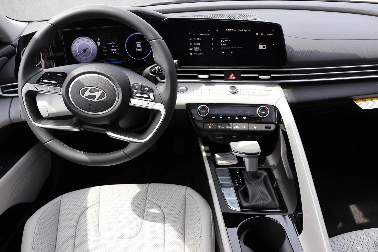 2026 Hyundai Elantra Limited - Photo 25