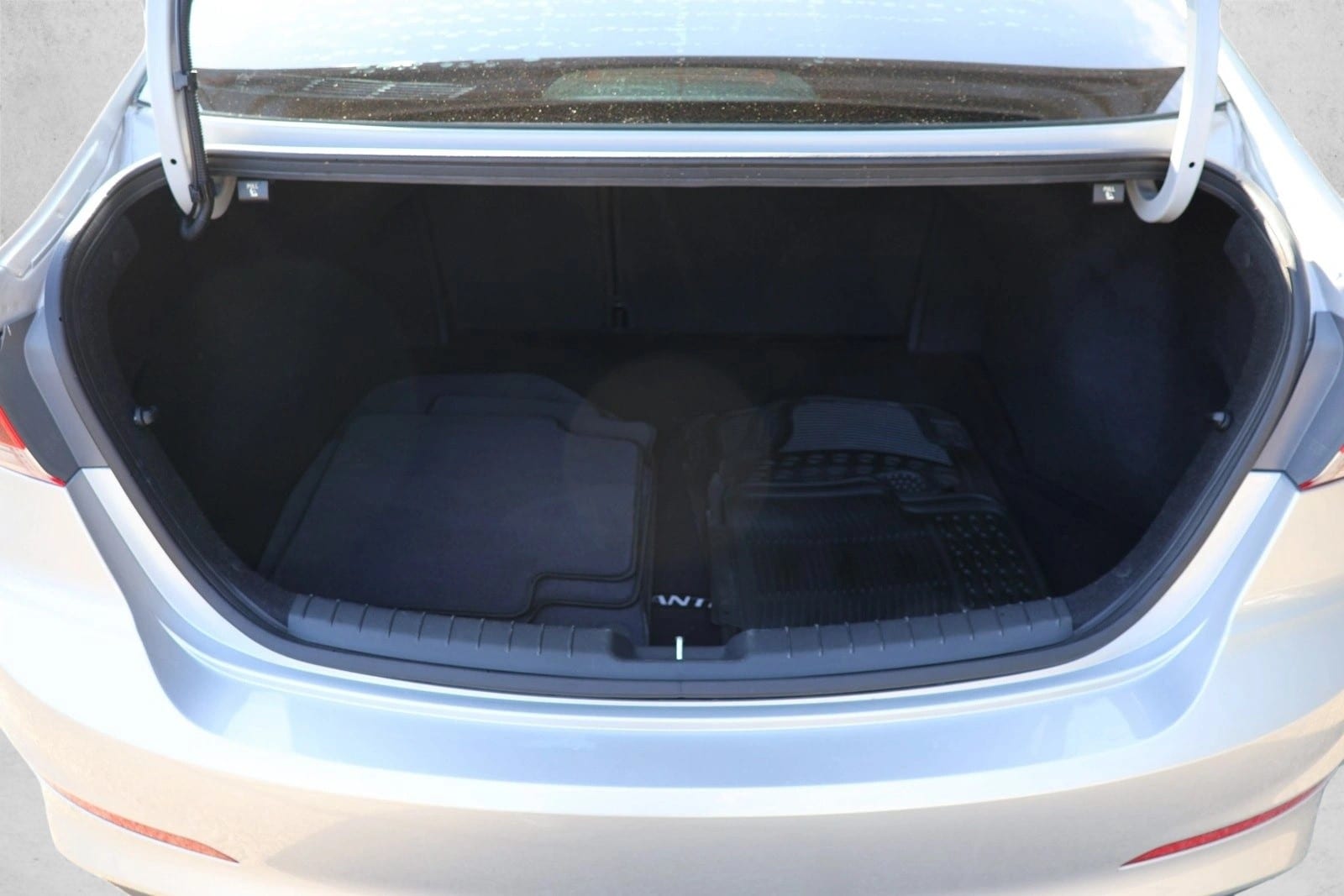 2017 Hyundai Elantra SE - Photo 24