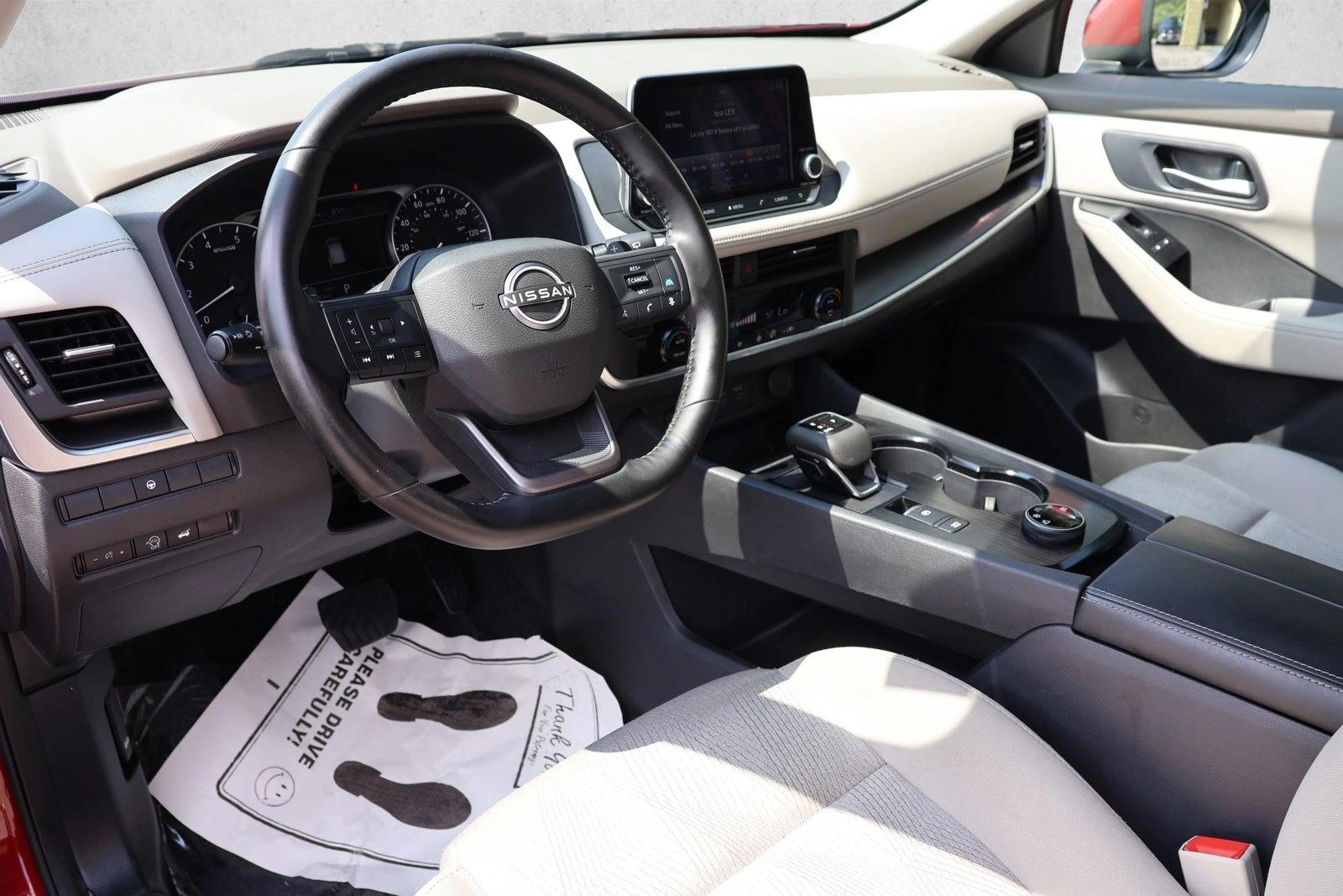 2025 Nissan Rogue SV - Photo 10