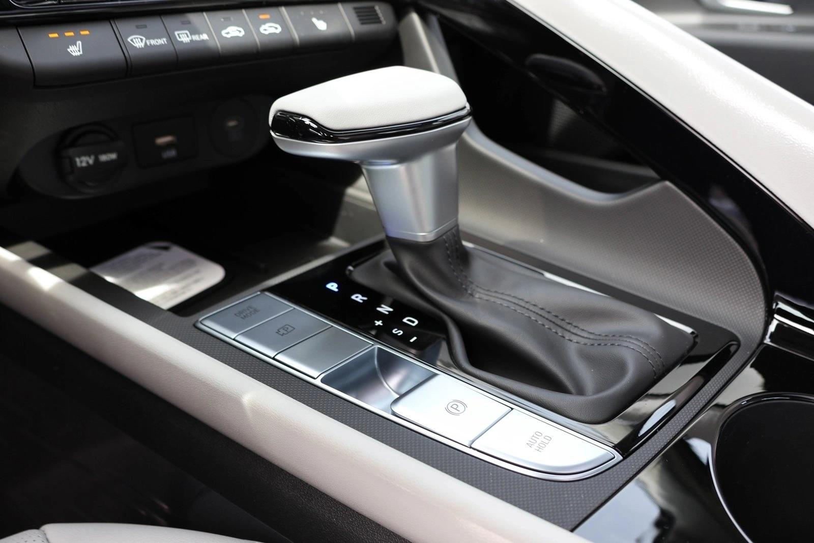2026 Hyundai Elantra Limited - Photo 21