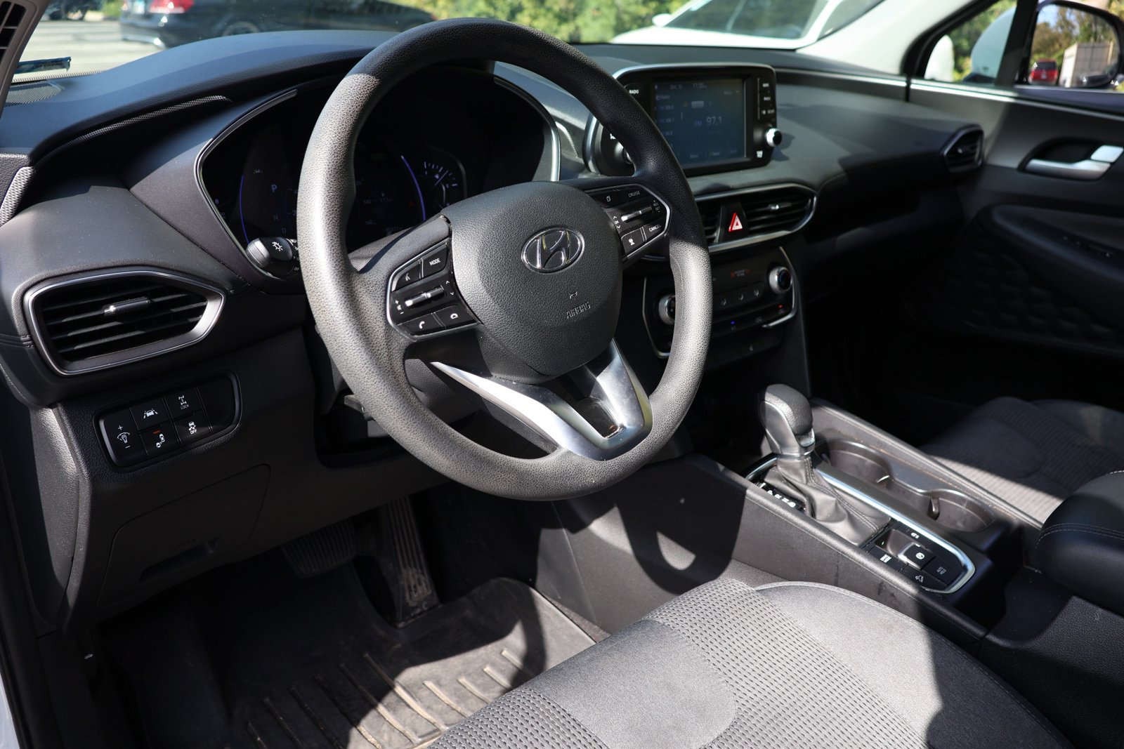 2020 Hyundai Santa Fe SEL - Photo 11