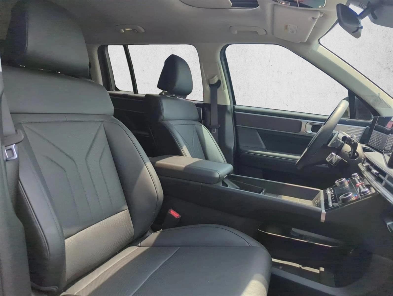 2025 Hyundai Santa Fe XRT - Photo 29