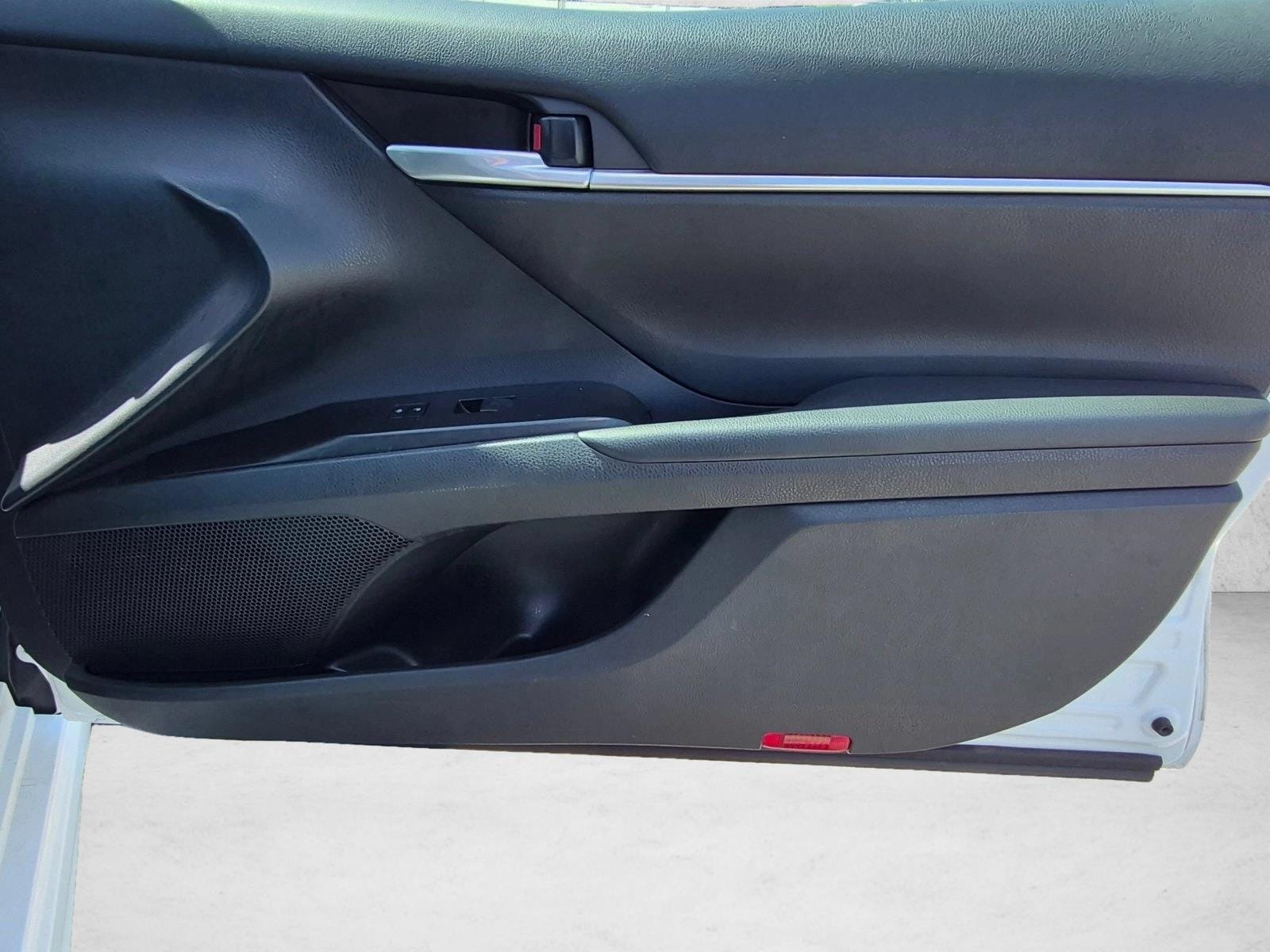 2024 Toyota Camry SE - Photo 27