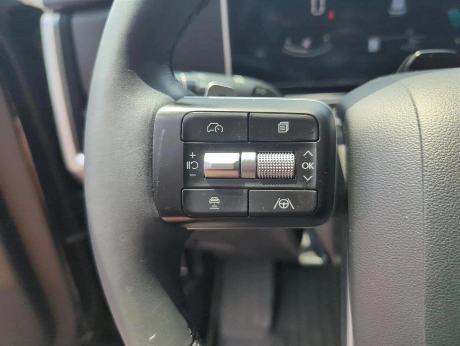 2025 Hyundai Santa Fe XRT - Photo 13