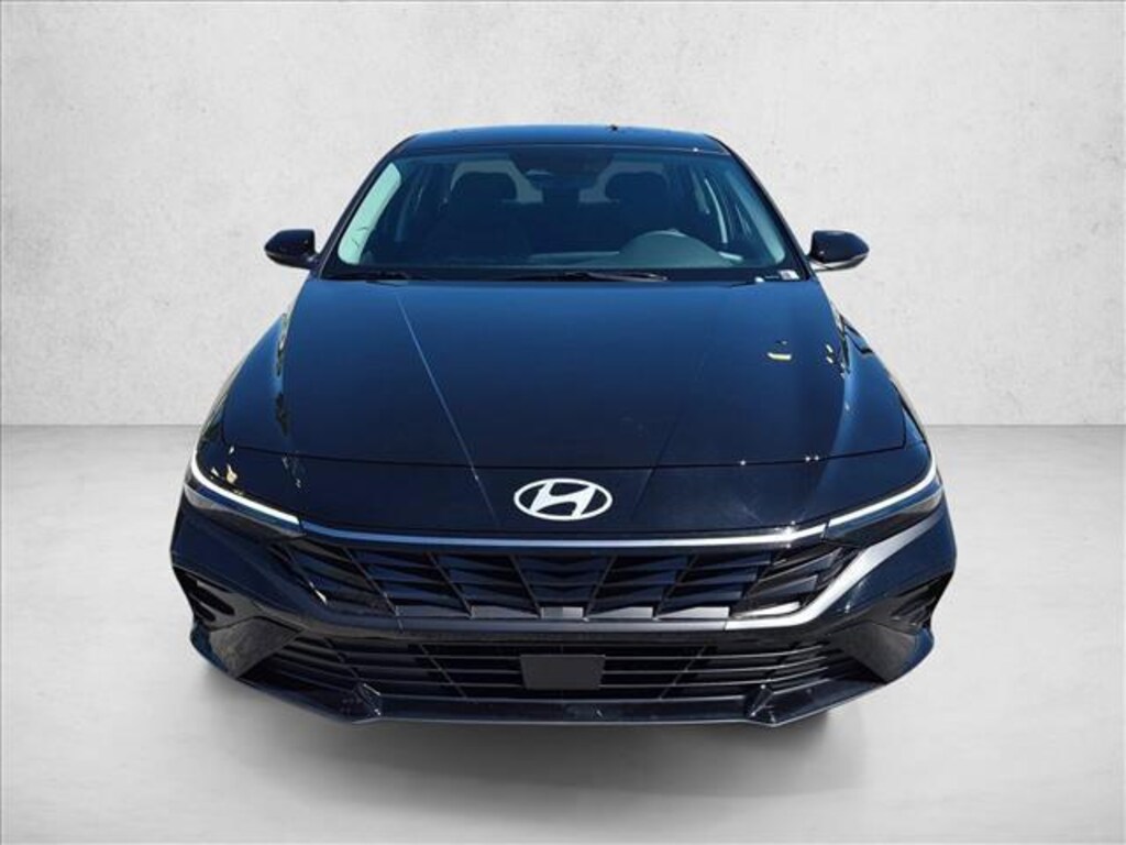 New 2026 Hyundai Elantra Limited Sedan