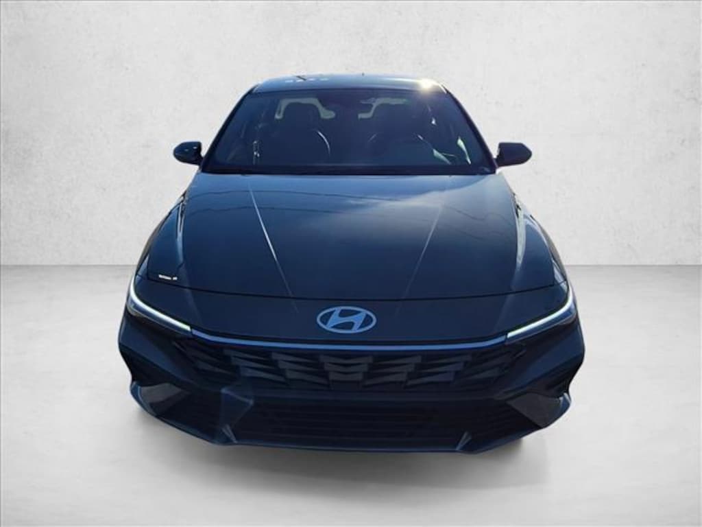 New 2026 Hyundai Elantra SE Sedan