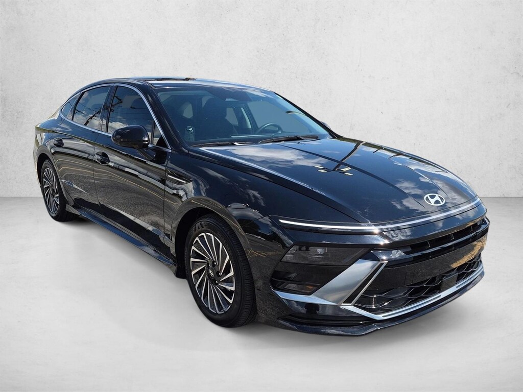 Certified 2025 Hyundai Sonata Hybrid SEL 4dr Car