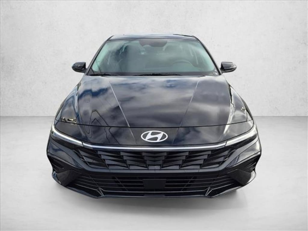 New 2026 Hyundai Elantra Limited Sedan