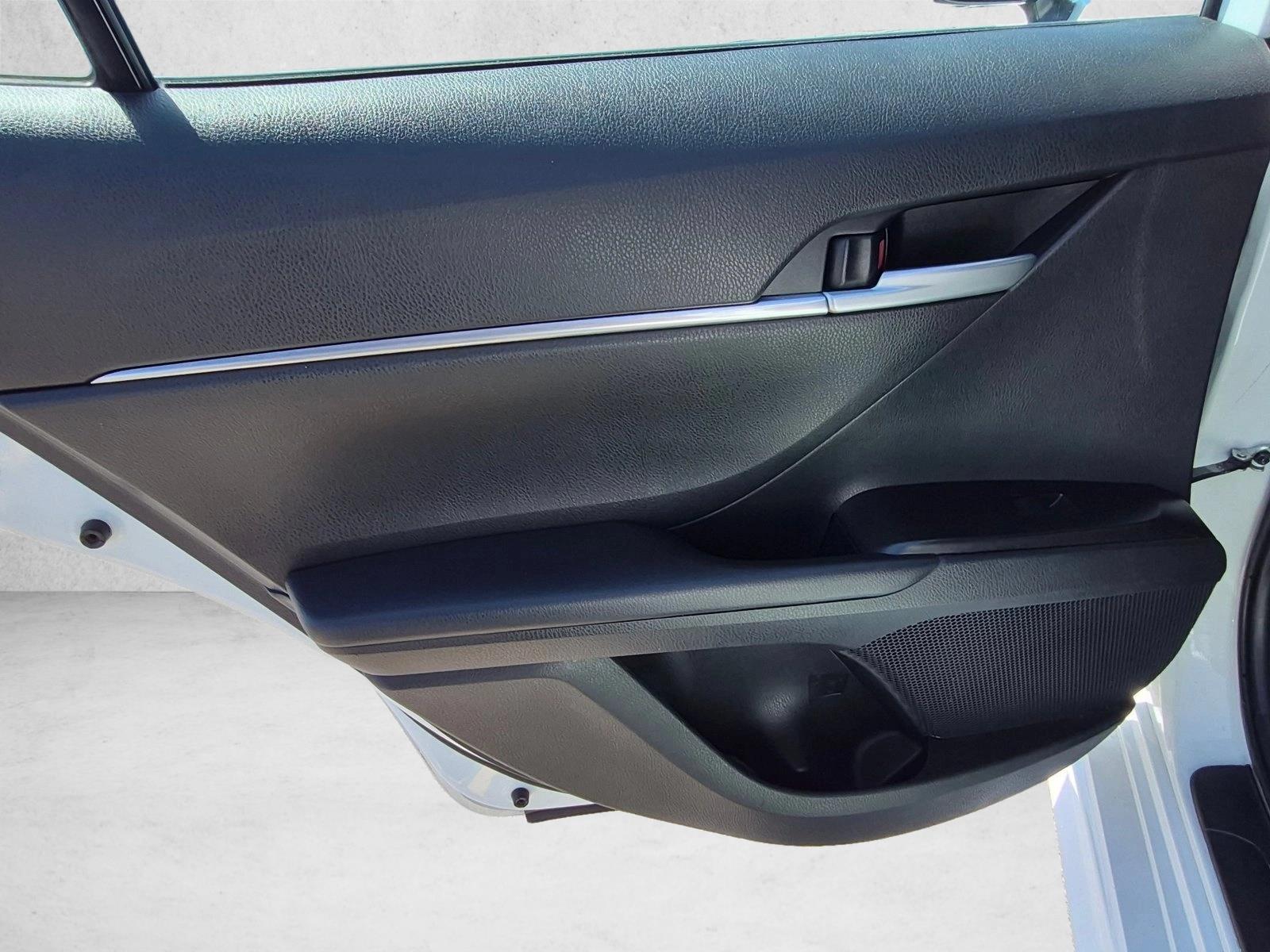 2024 Toyota Camry SE - Photo 25