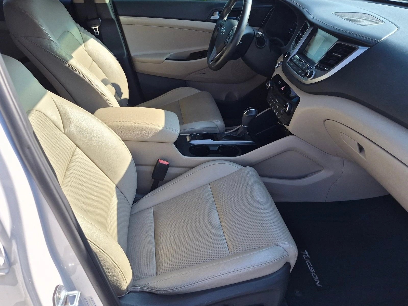 2017 Hyundai Tucson SE Plus - Photo 25