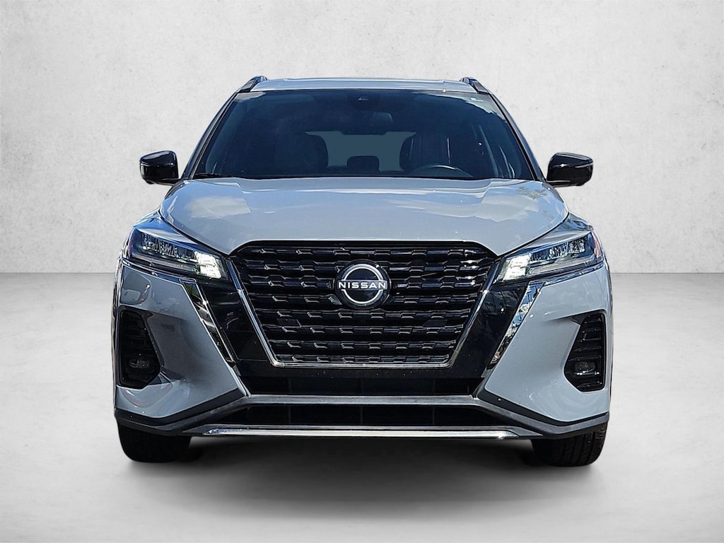 Used 2023 Nissan Kicks SR Sport Utility