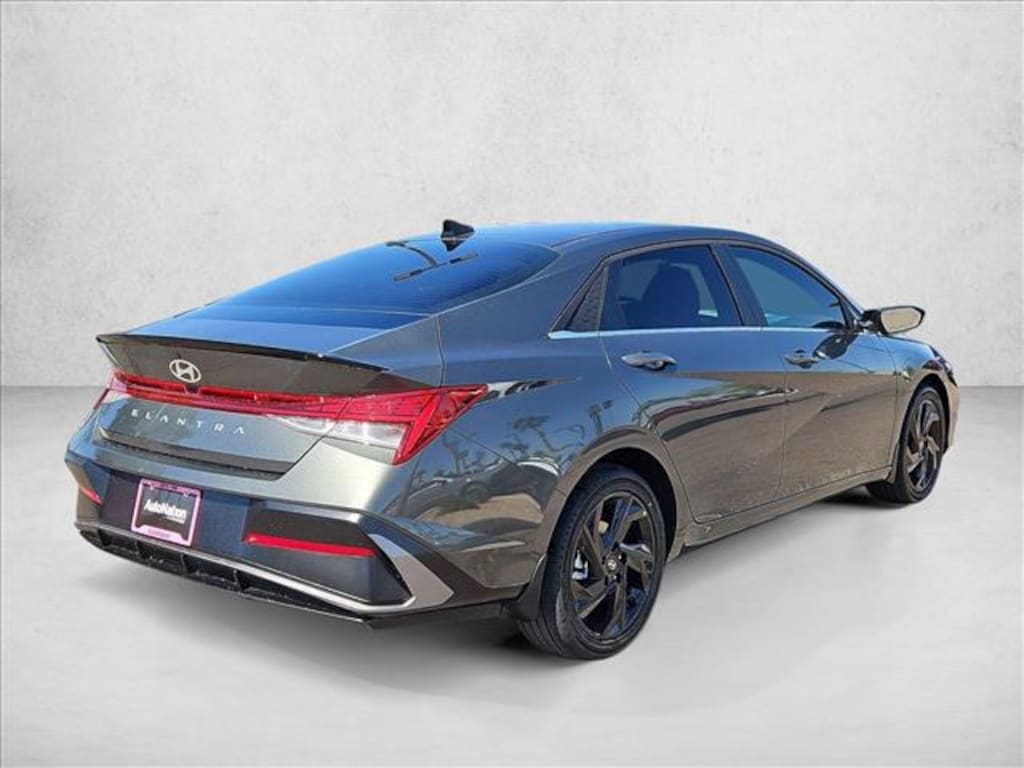 New 2026 Hyundai Elantra SEL Sport Sedan
