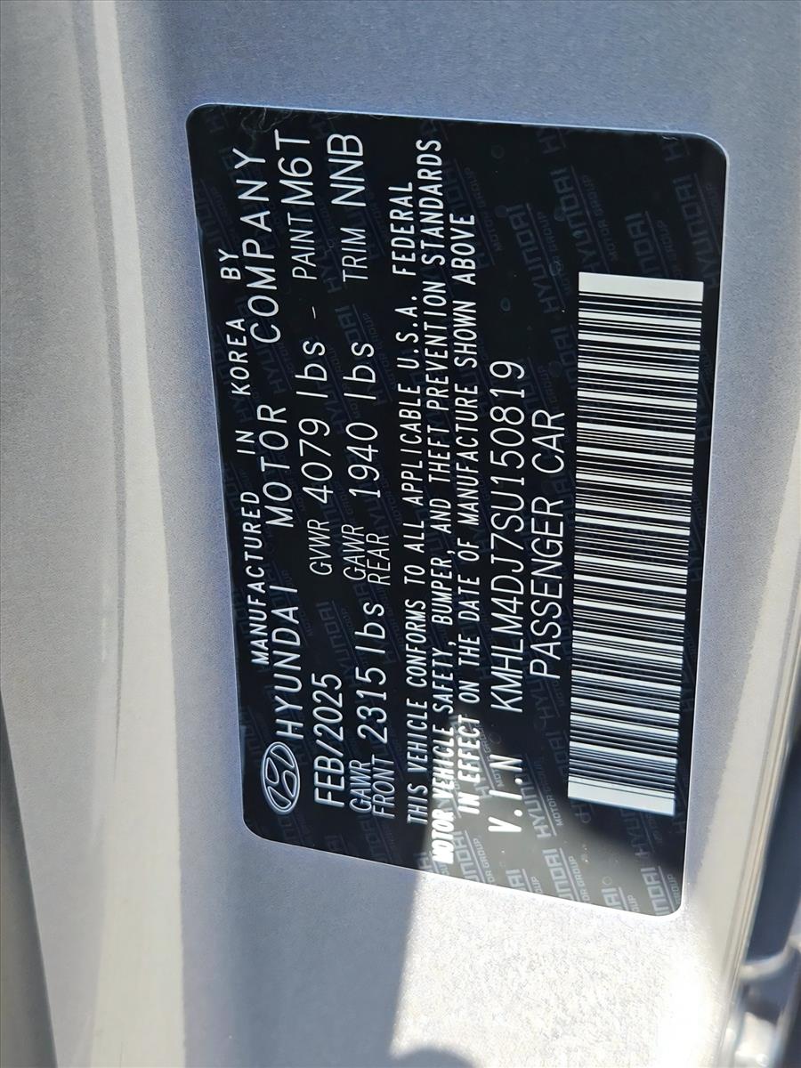 2025 Hyundai Elantra Blue - Photo 24