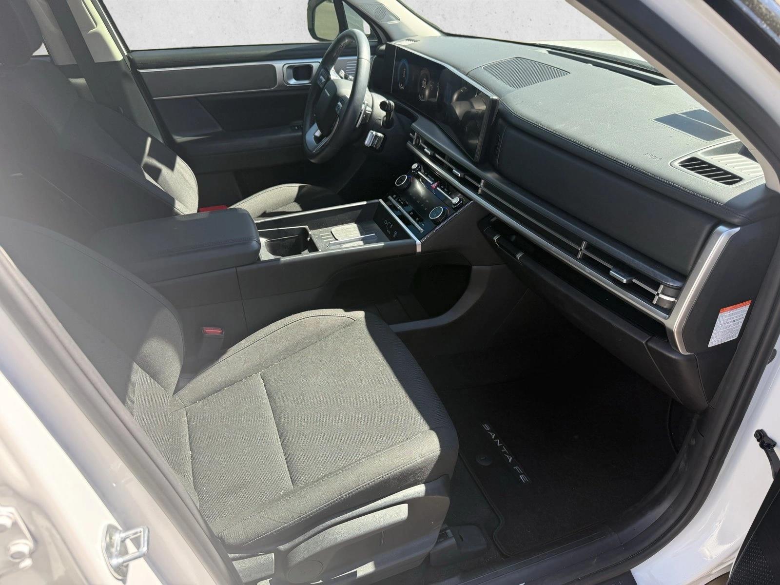 2026 Hyundai Santa Fe SE - Photo 16
