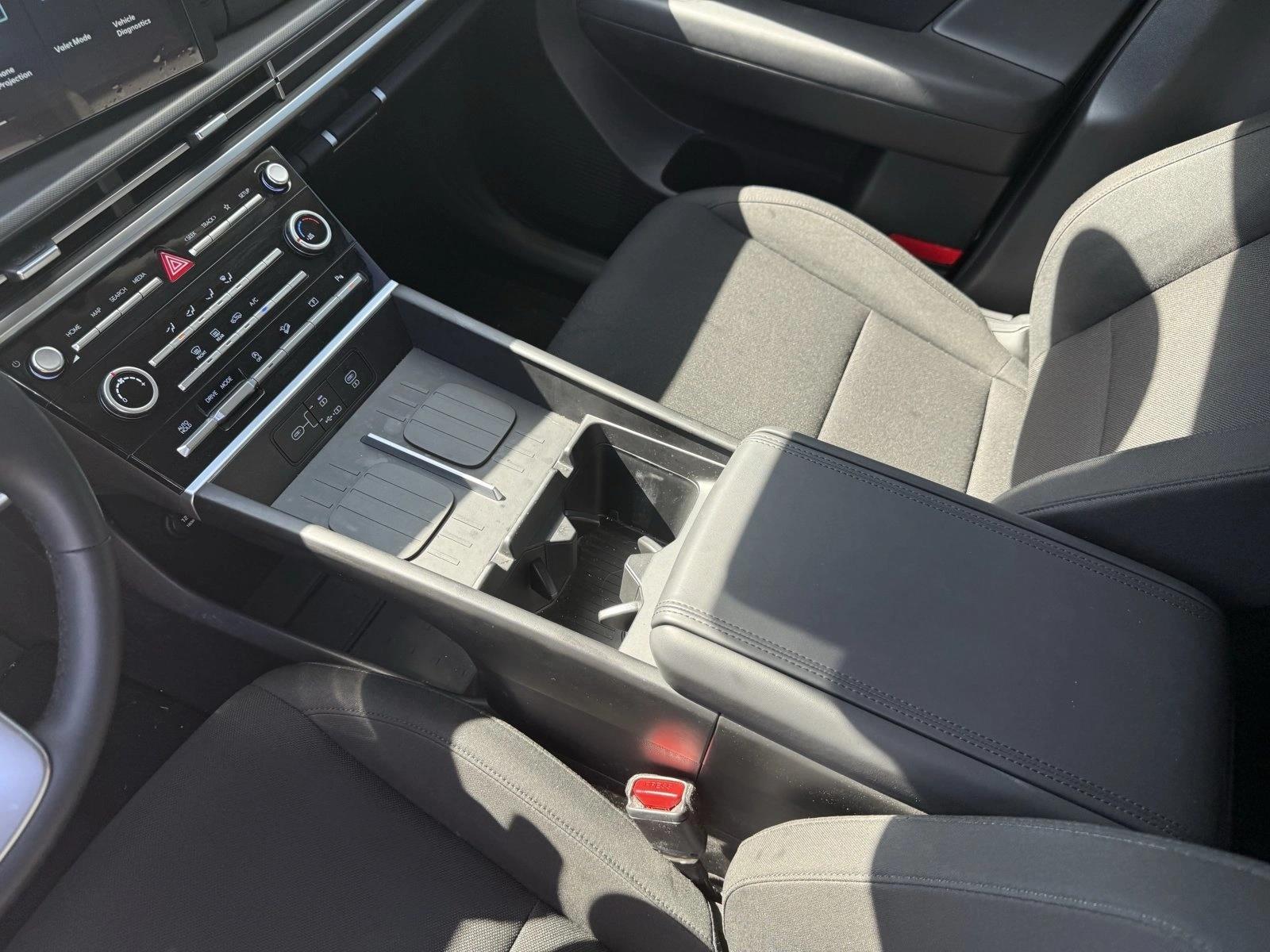 2026 Hyundai Santa Fe SE - Photo 13
