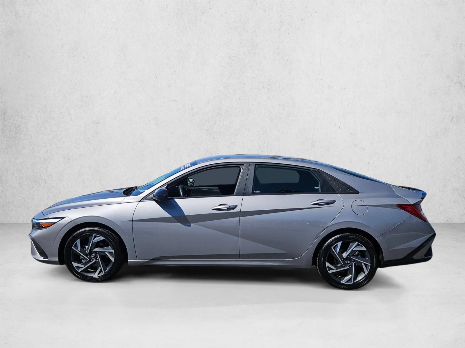 2025 Hyundai Elantra Blue - Photo 9