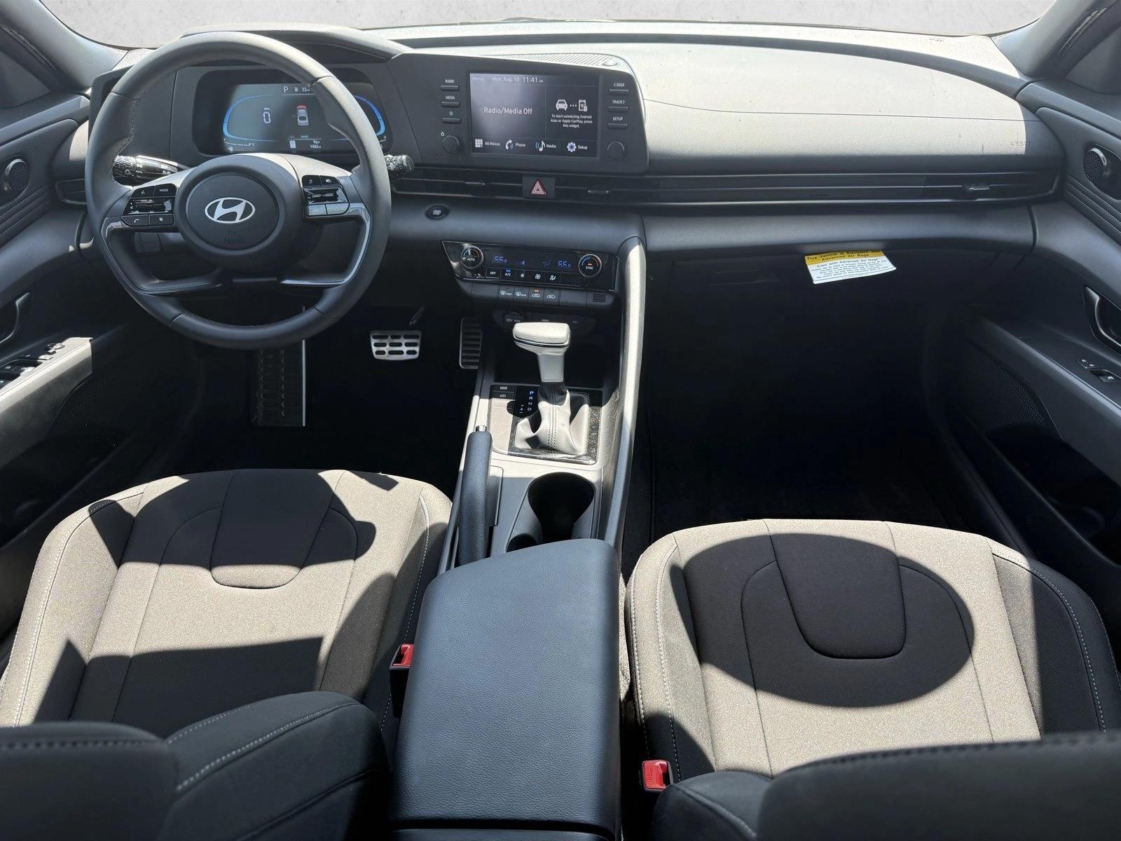 2026 Hyundai Elantra SEL Sport - Photo 14