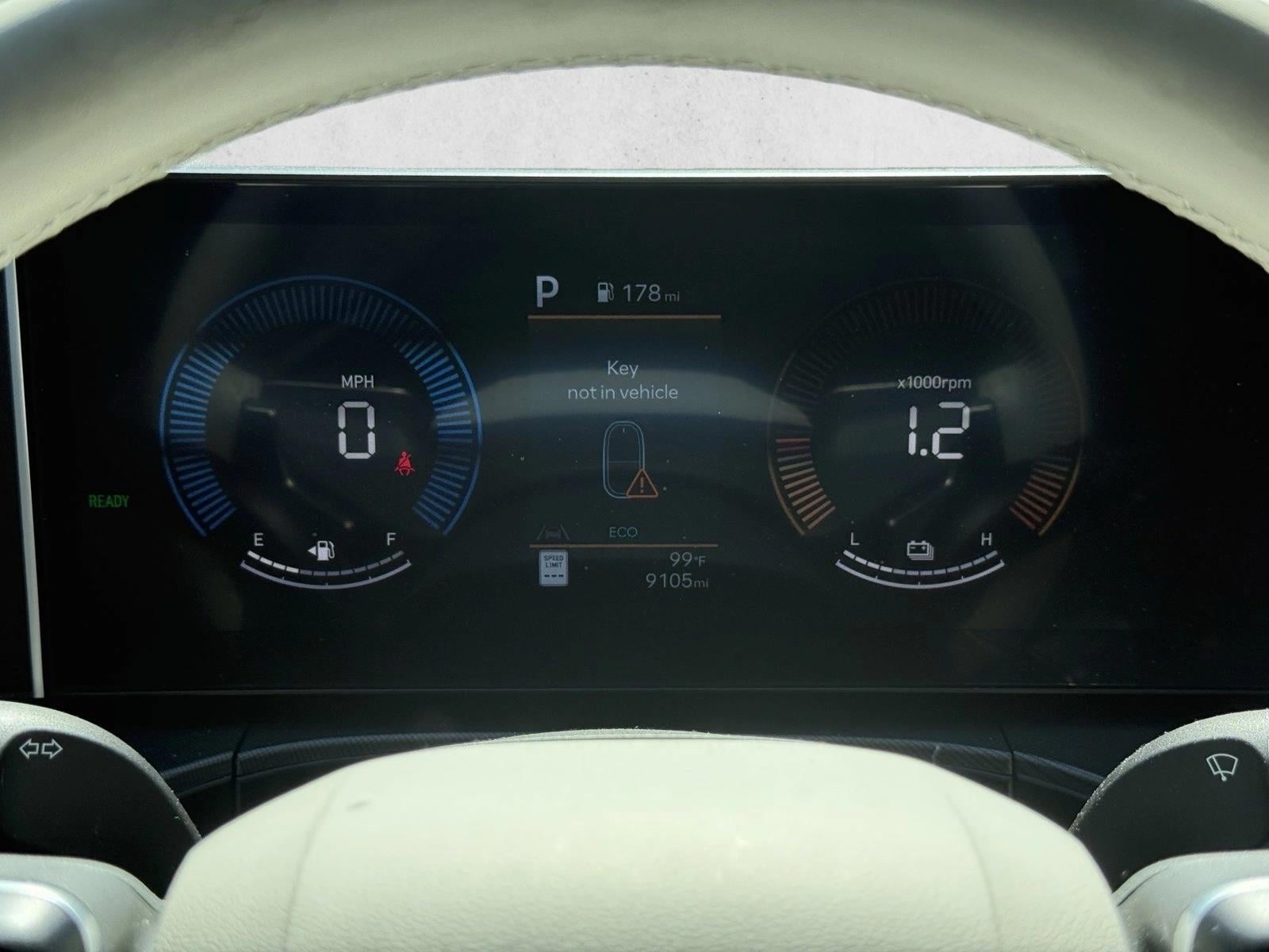 2026 Hyundai Santa Fe SE - Photo 11