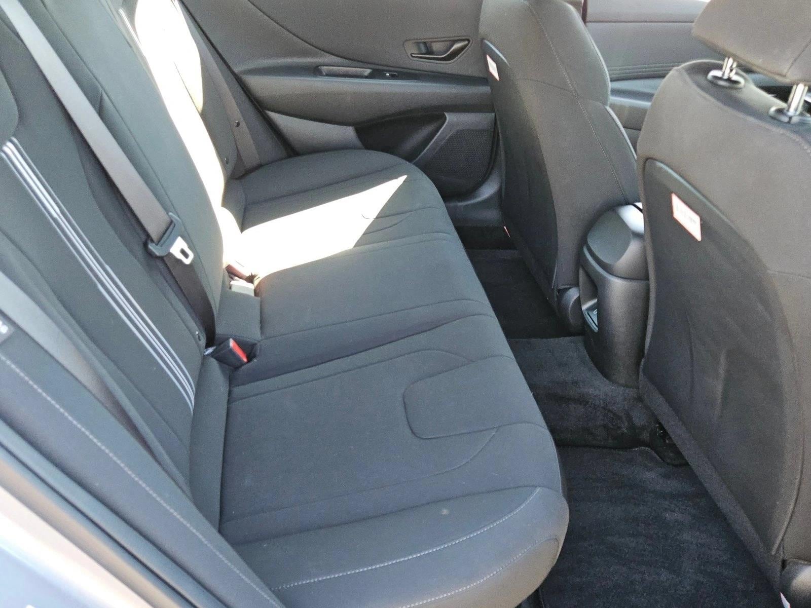 2025 Hyundai Elantra Blue - Photo 19