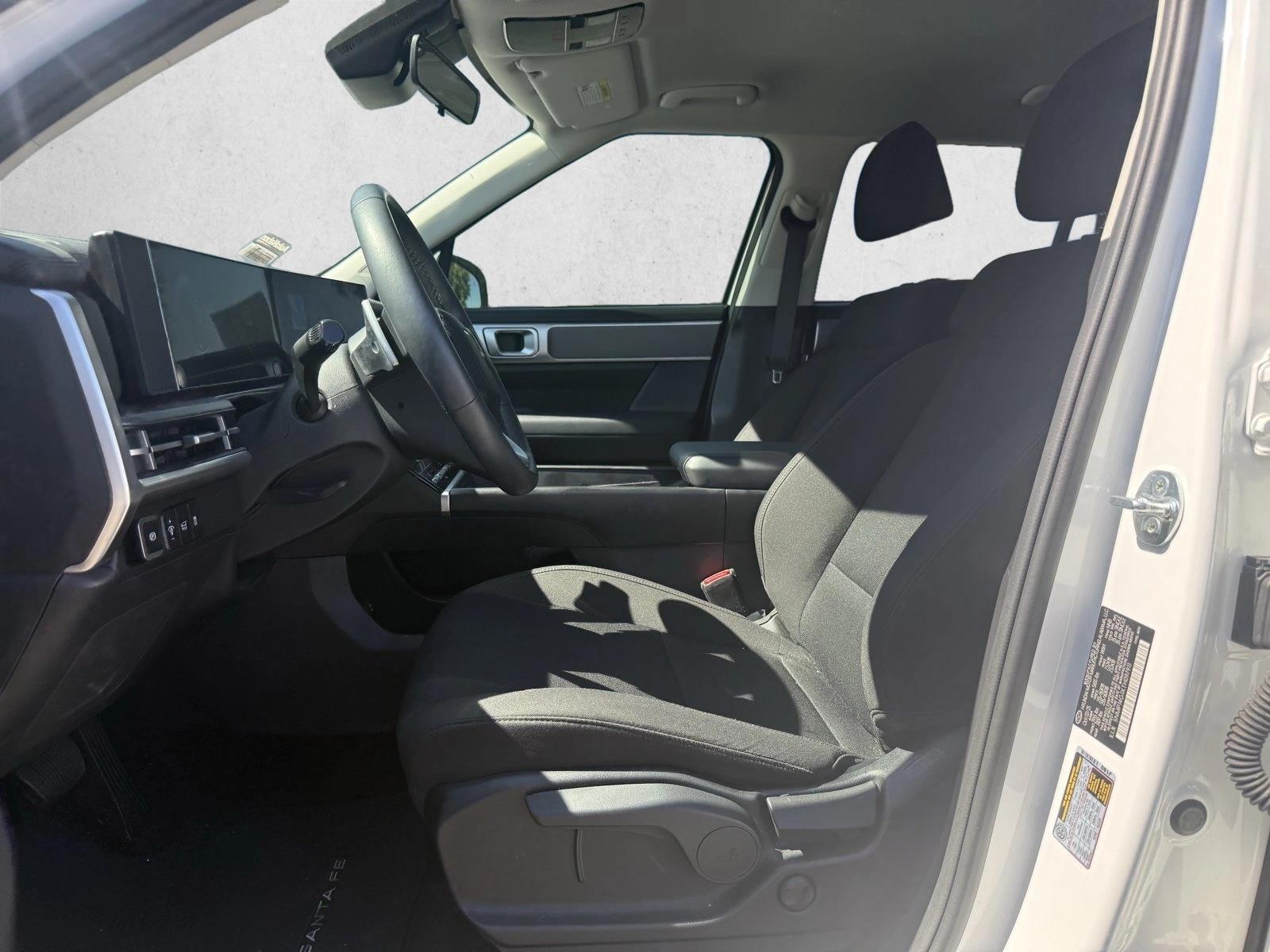 2026 Hyundai Santa Fe SE - Photo 10