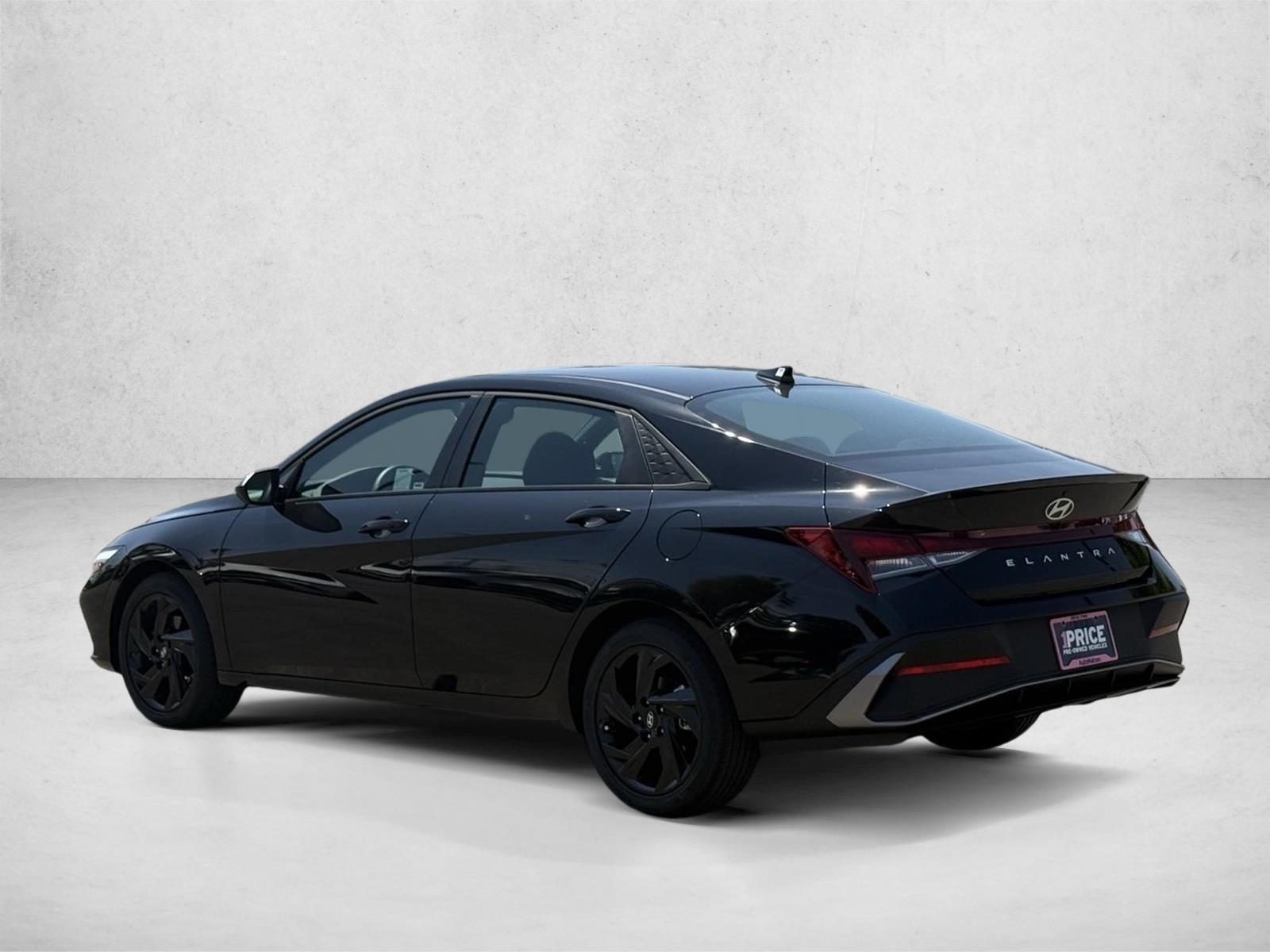2026 Hyundai Elantra SEL Sport - Photo 7