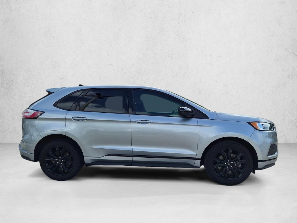 Certified 2022 Ford Edge SE SUV