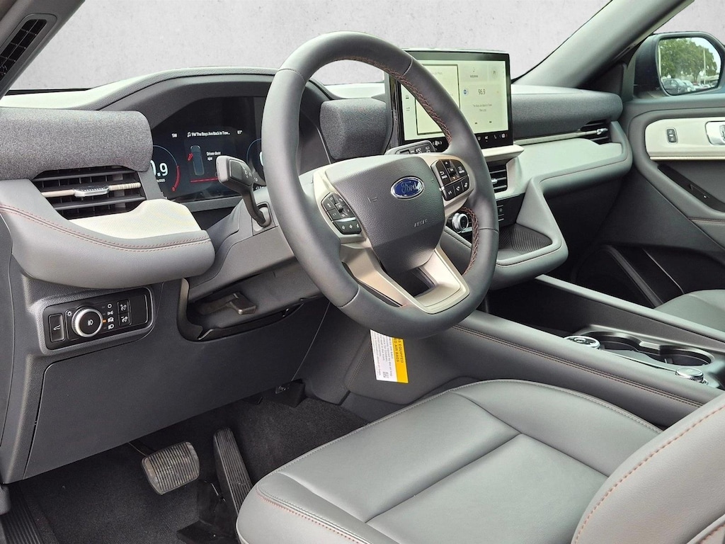 New 2027 Ford Explorer Active w/200A Pkg SUV